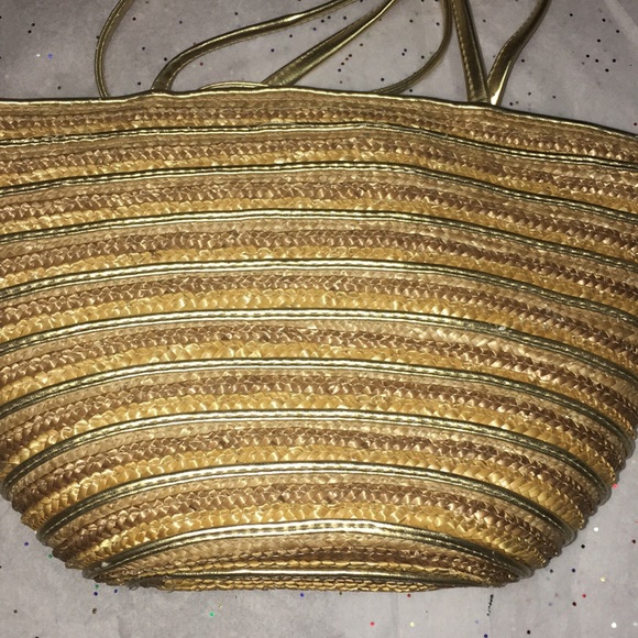Women’s Gold Straw Shoulder Bag - Picture 2 of 7